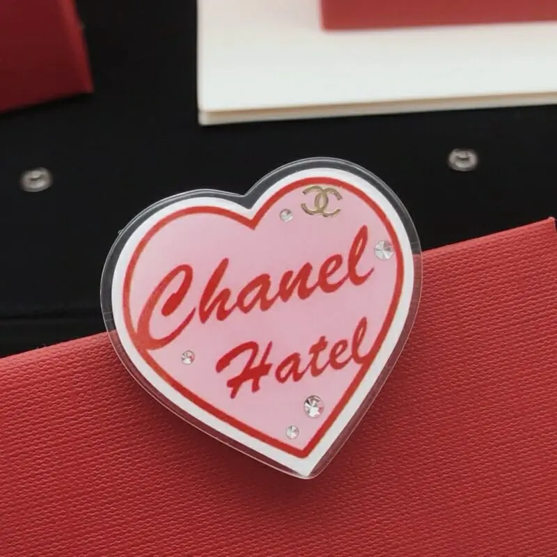 chanel brooches pour femme s_1234a7b